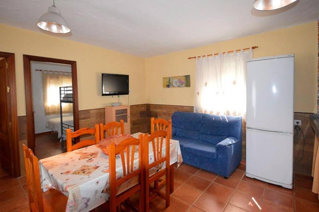콘일데라프론테라 Casas Paqui Y Pablo Con Piscina Compartida En Conil 빌라 외부 사진